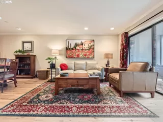 Photo #5: 509561613 Listing