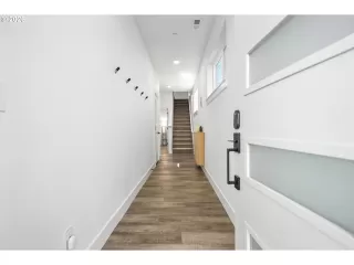 Photo #2: 509892344 Listing