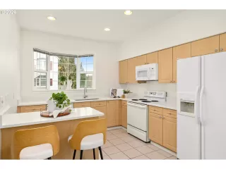 Photo #5: 509999838 Listing 