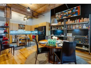 Photo #3: 511206843 Listing 