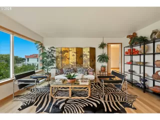 Photo #5: 511343985 Listing