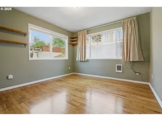 Photo #3: 511489390 Listing