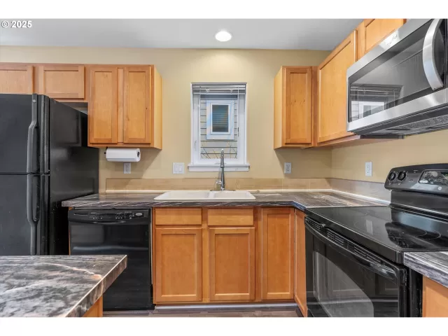 MLS: 511658325 Condo For Sale