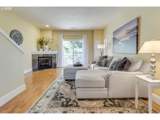 Photo #4: 513051472 Listing