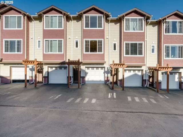 MLS: 513596726 Condo For Sale