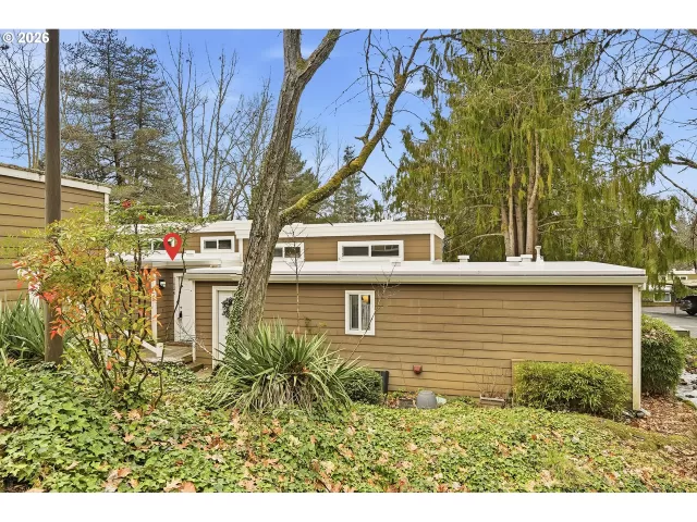 MLS: 513748239 Condo For Sale