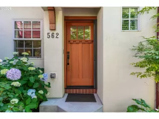 Photo #4: 514764398 Listing 