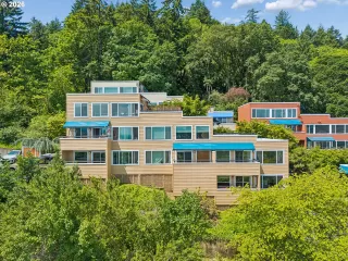 More Details about MLS # 515247450 : 3701 SW CONDOR AVE V2