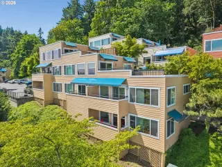 Photo #1: 515247450 Listing