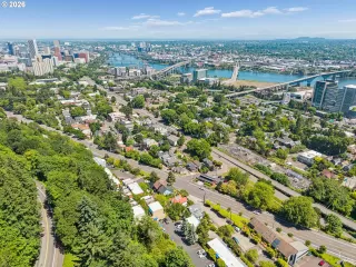 Photo #3: 515247450 Listing