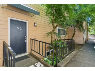 Photo #4: 515247450 Listing
