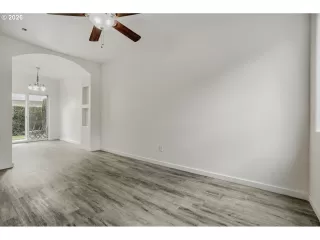 Photo #3: 515300973 Listing 