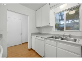 Photo #6: 515907864 Listing 