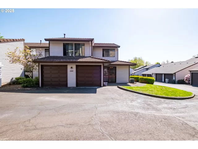 MLS: 516491032 Condo For Sale