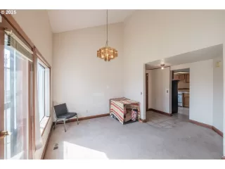 Photo #6: 516491032 Listing