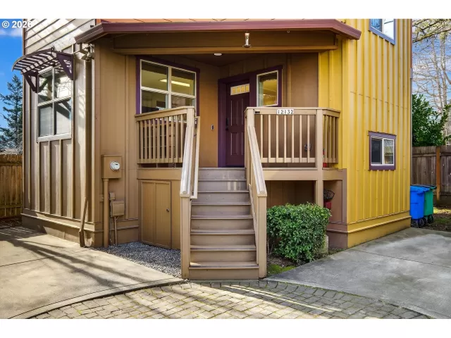 MLS: 516510365 Condo For Sale