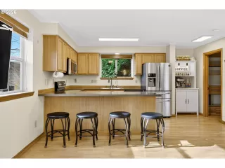 Photo #3: 516510365 Listing 