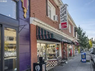 Photo #6: 516543814 Listing