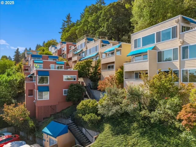 MLS: 516572997 Condo For Sale