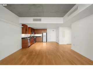 Photo #2: 516605359 Listing 