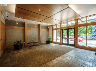 Photo #5: 516872439 Listing