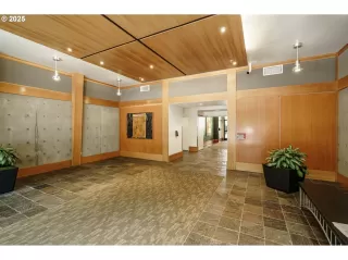 Photo #6: 516872439 Listing