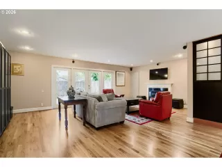 Photo #3: 516981452 Listing 