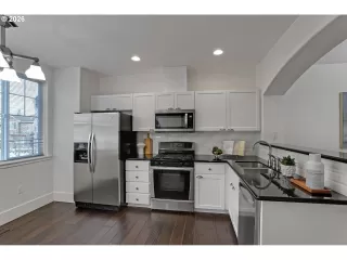 Photo #4: 517152224 Listing 