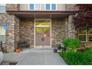 Photo #3: 517198779 Listing