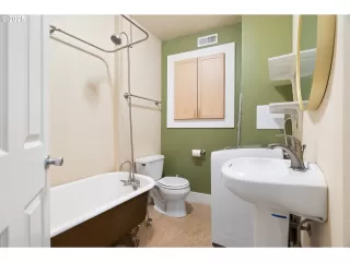 Photo #5: 517225501 Listing 