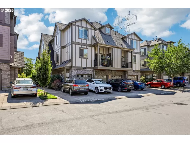 MLS: 517385674 Condo For Sale