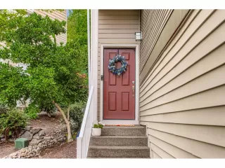 Photo #3: 517890618 Listing