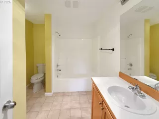 Photo #3: 518854763 Listing 