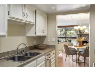 Photo #2: 519817015 Listing