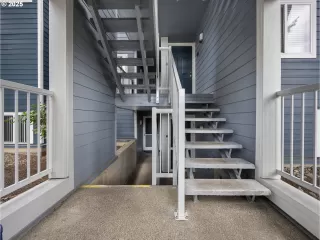 Photo #3: 520077699 Listing