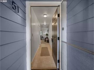 Photo #4: 520077699 Listing