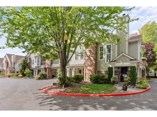 MLS: 520671220 Condo For Sale