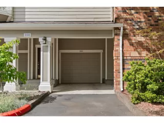 Photo #1: 520671220 Listing