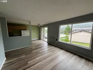 Photo #1: 520684650 Listing