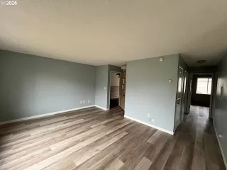 Photo #4: 520684650 Listing