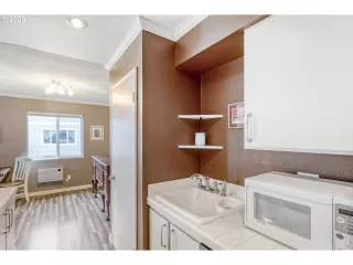 Photo #2: 520846860 Listing