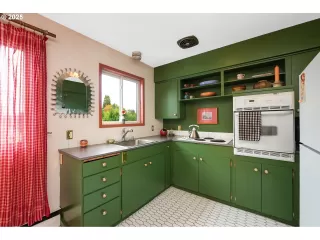 Photo #1: 520949217 Listing