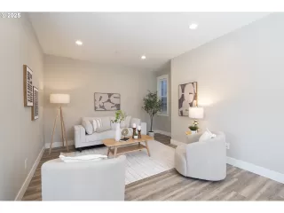 Photo #3: 521011195 Listing