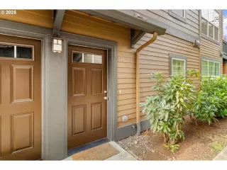 Photo #4: 521040390 Listing