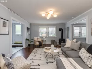 Photo #5: 521570950 Listing