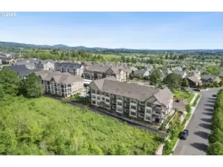 Photo #2: 521811924 Listing