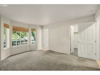 Photo #2: 521991033 Listing