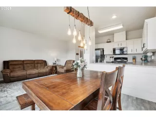 Photo #5: 522273063 Listing 