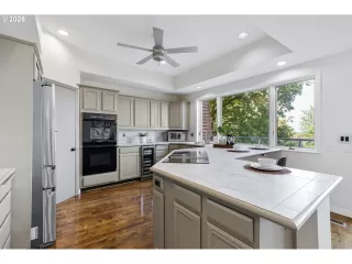 Photo #4: 523583845 Listing 