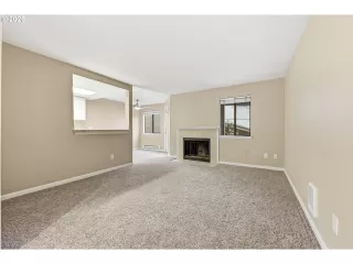 Photo #3: 524311960 Listing